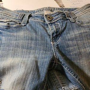 Hydraulic denim capris